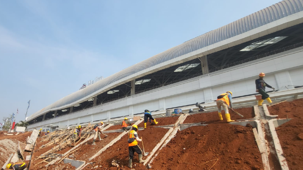 KCIC Pastikan Kondisi Stasiun Halim Dalam Kondisi Aman Seluruh Area