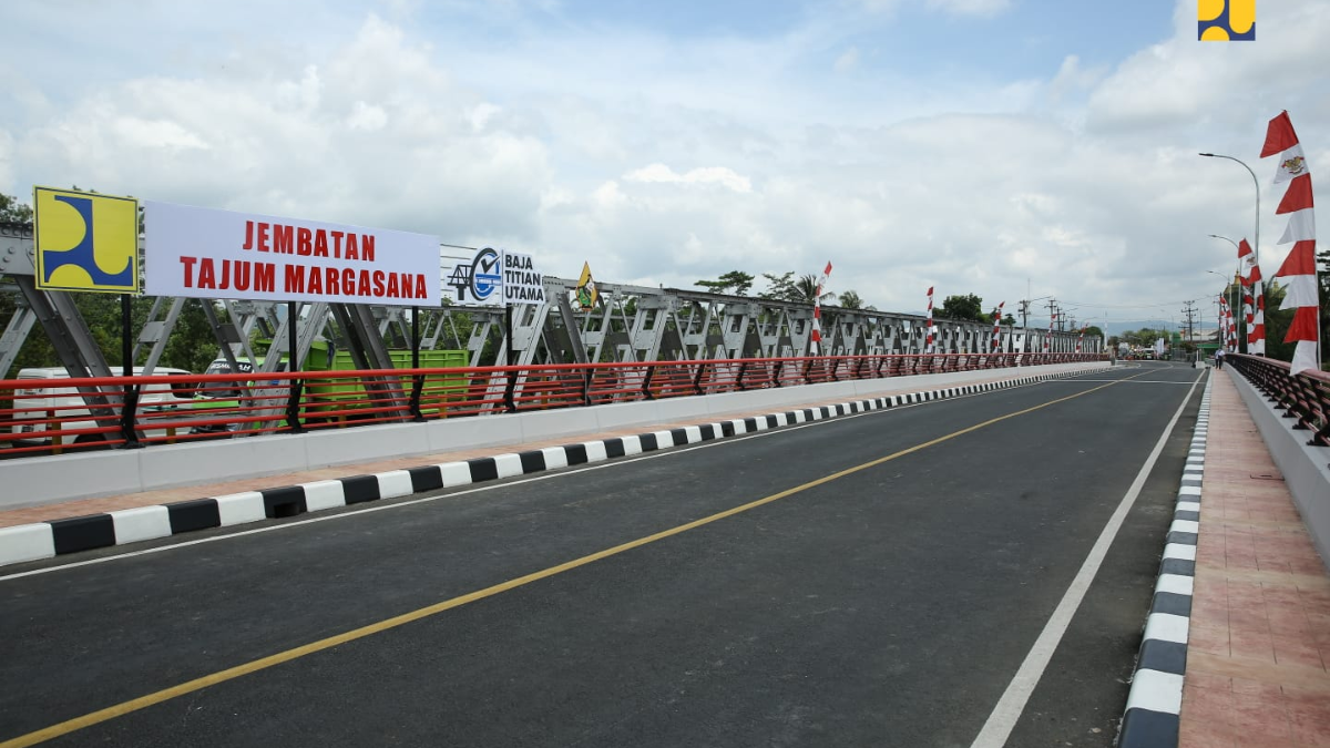 Peresmian 3 Jembatan Callender Hamilton (CH) oleh Presiden Jokowi dan ...