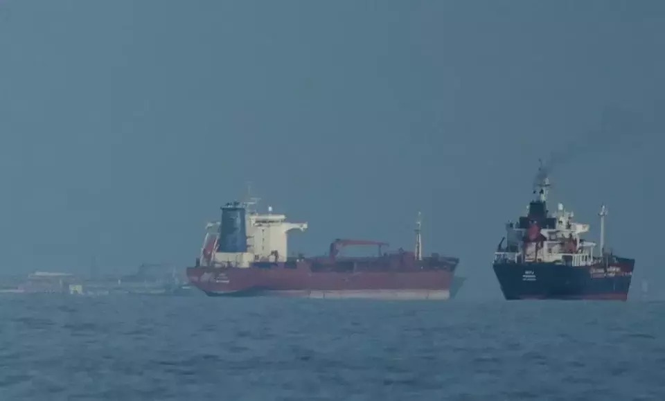Iran Confirms Joint Management of Strait of Hormuz with Oman according to International Law
